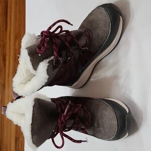 Cat & Jack Girls Winter Snow Boots Gray Burgandy Faux Fur/Suede Sz 2 EUC